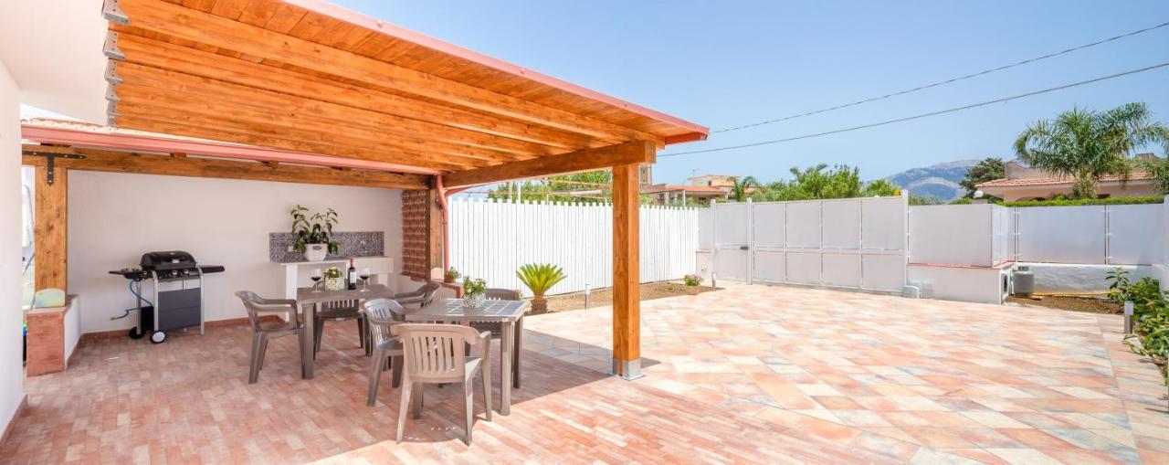 Arricampati Airport Rooms In Villa & Rent Car Carini Exterior foto