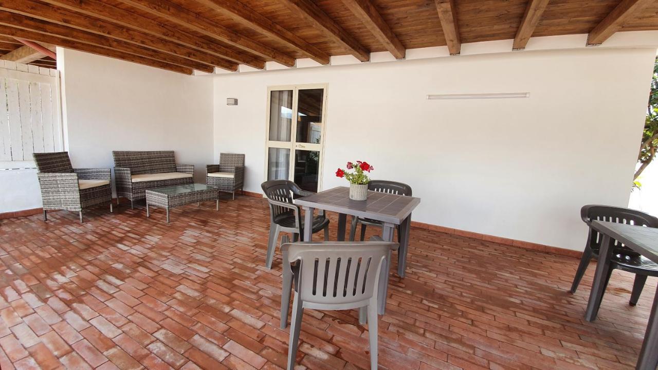 Arricampati Airport Rooms In Villa & Rent Car Carini Exterior foto